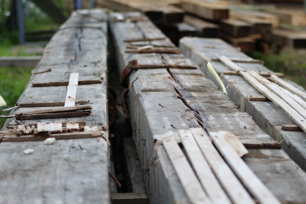 Gebruikt hout en balken Mundimat Gebruikte Bouwmaterialen